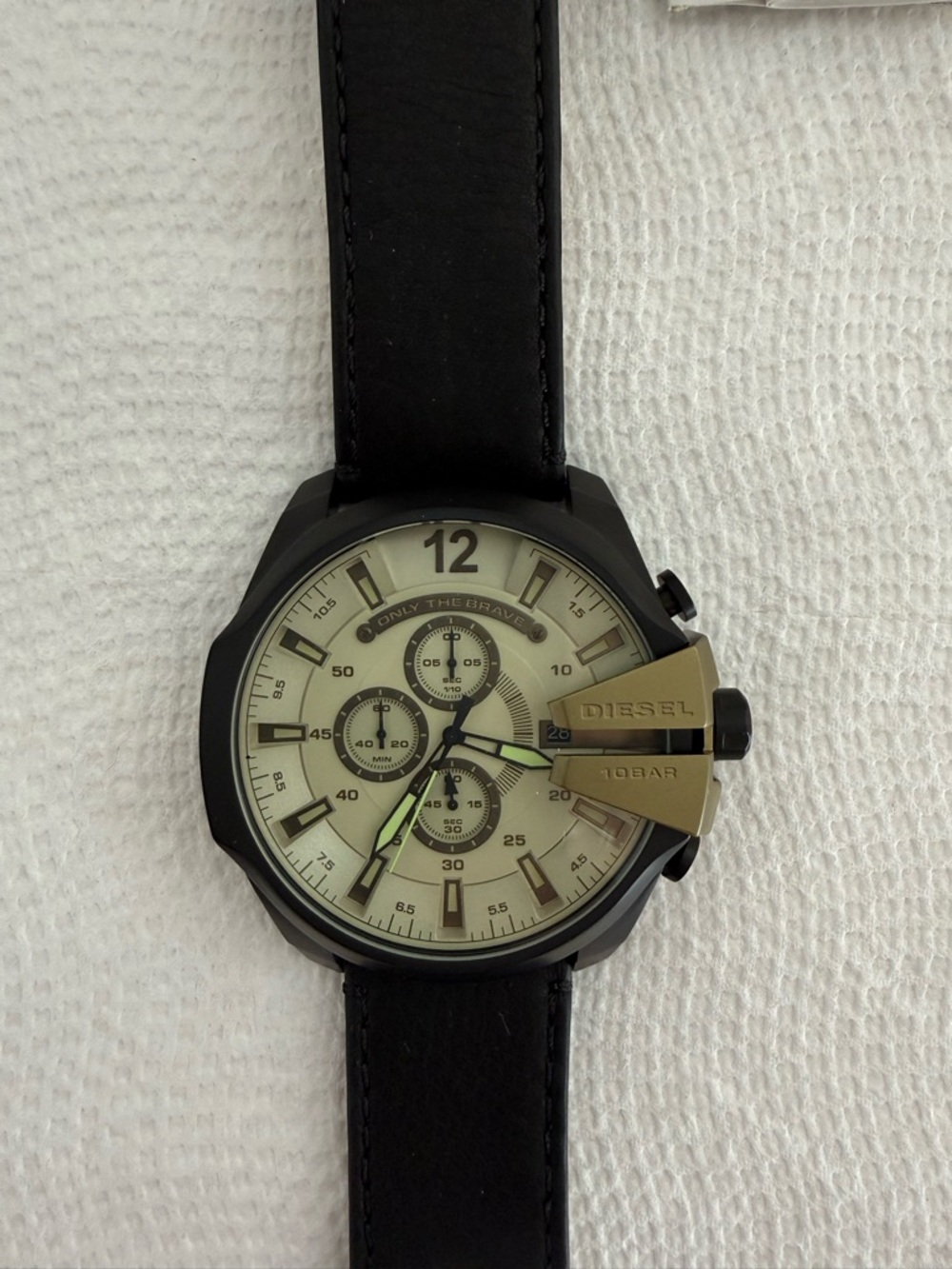 ( No battery)Diesel Mega Chief Analog 51mm Watch DZ4495